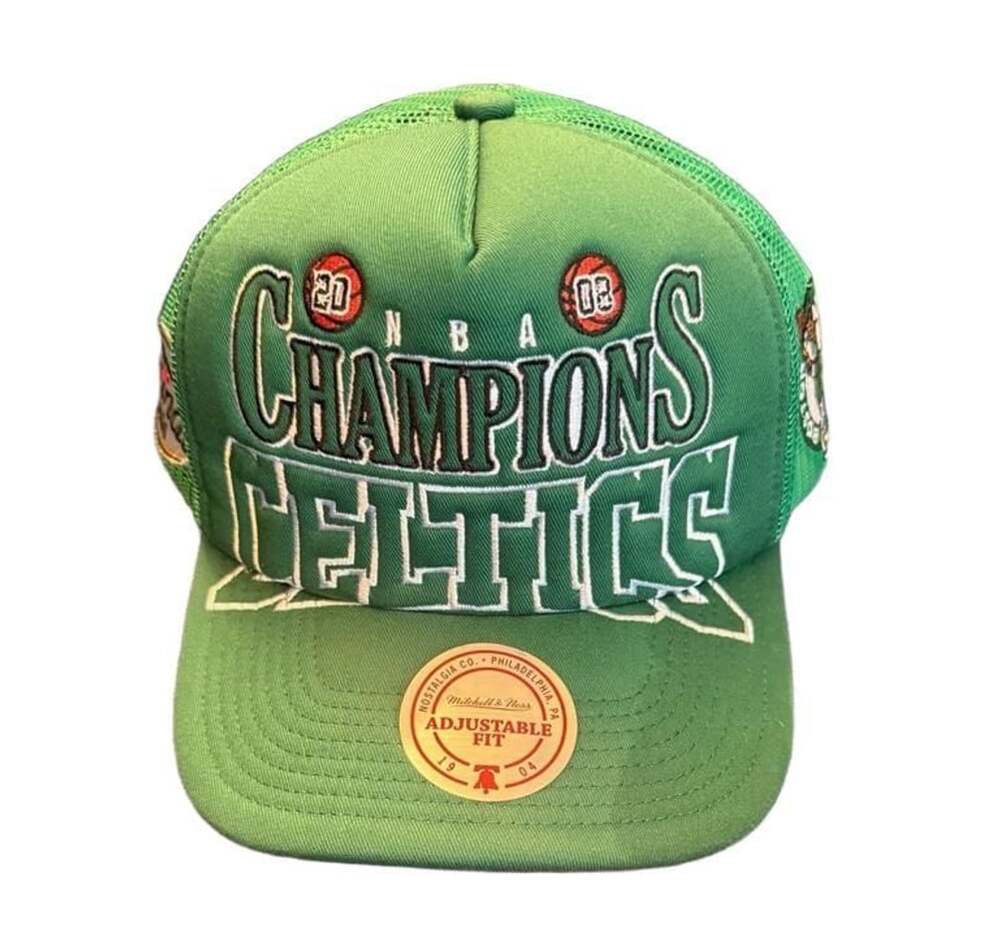 Mitchell & Ness Boston Celtics 2008 NBA Champions Trucker Hat Green